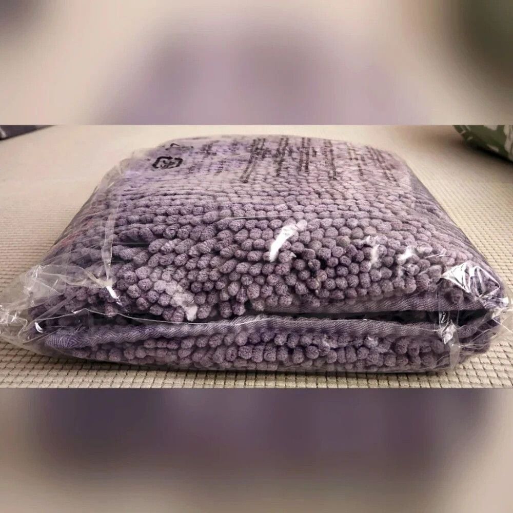 AmazonBasics 21"x34" Purple Lavender Non-Slip Microfiber Shag Bathroom Rug Mat - Picture 4 of 4